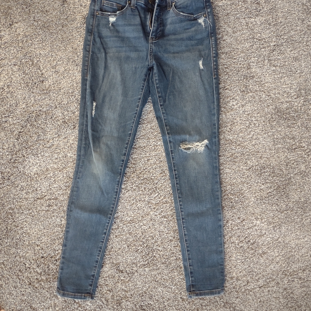Lularoe distressed Jeans